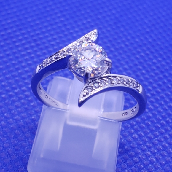 Bangkok Ratnaraj Jewelers Jewelry - Stunning Strontium Titanate ring in white gold over Sterling Silver